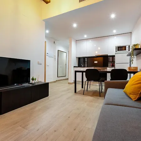 Clauhomes Ferrers Ii Apartament *